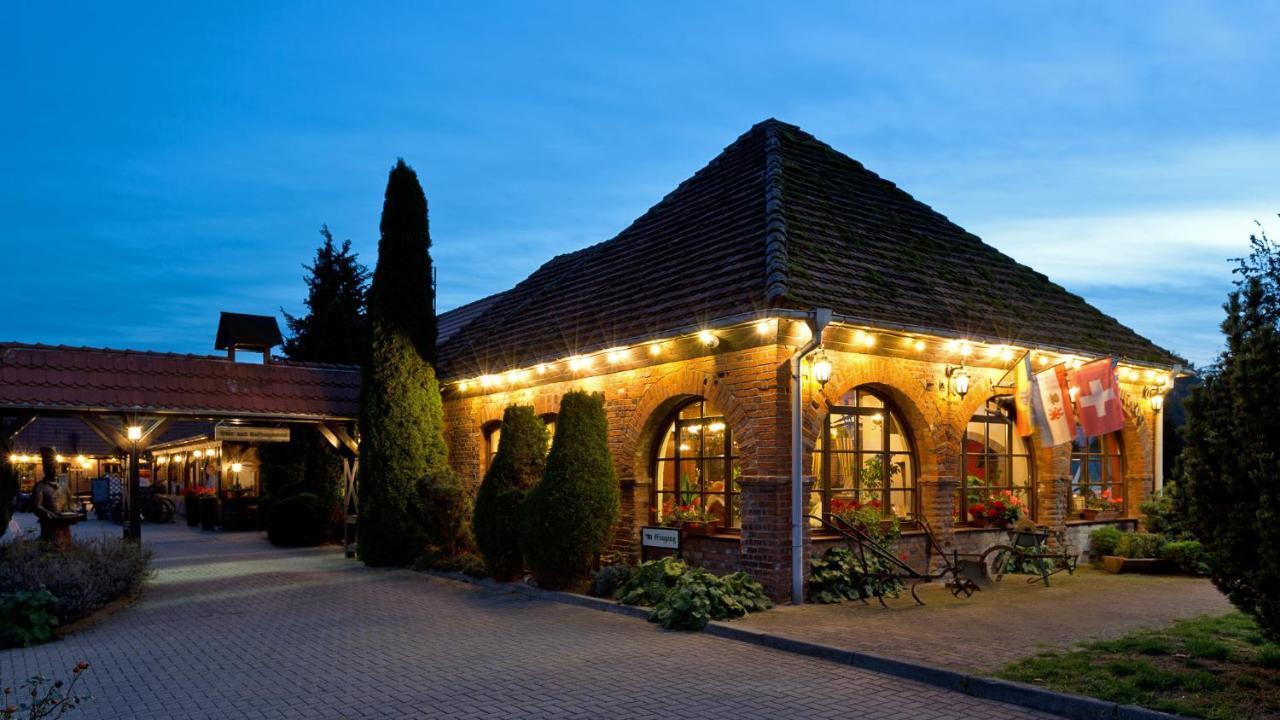 Göhren-Lebbin Landhotel Zur Schmiede מראה חיצוני תמונה